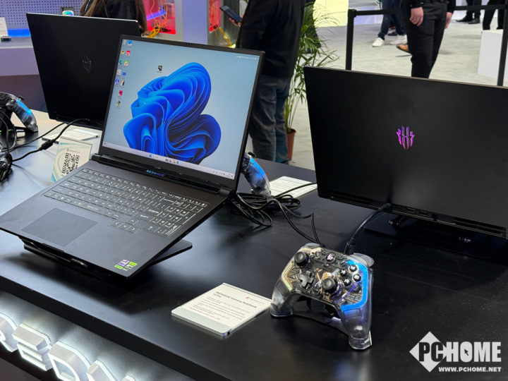 竞技宝JJB注册红魔电竞装备参展MWC 2025 加速电竞生态布局(图4)
