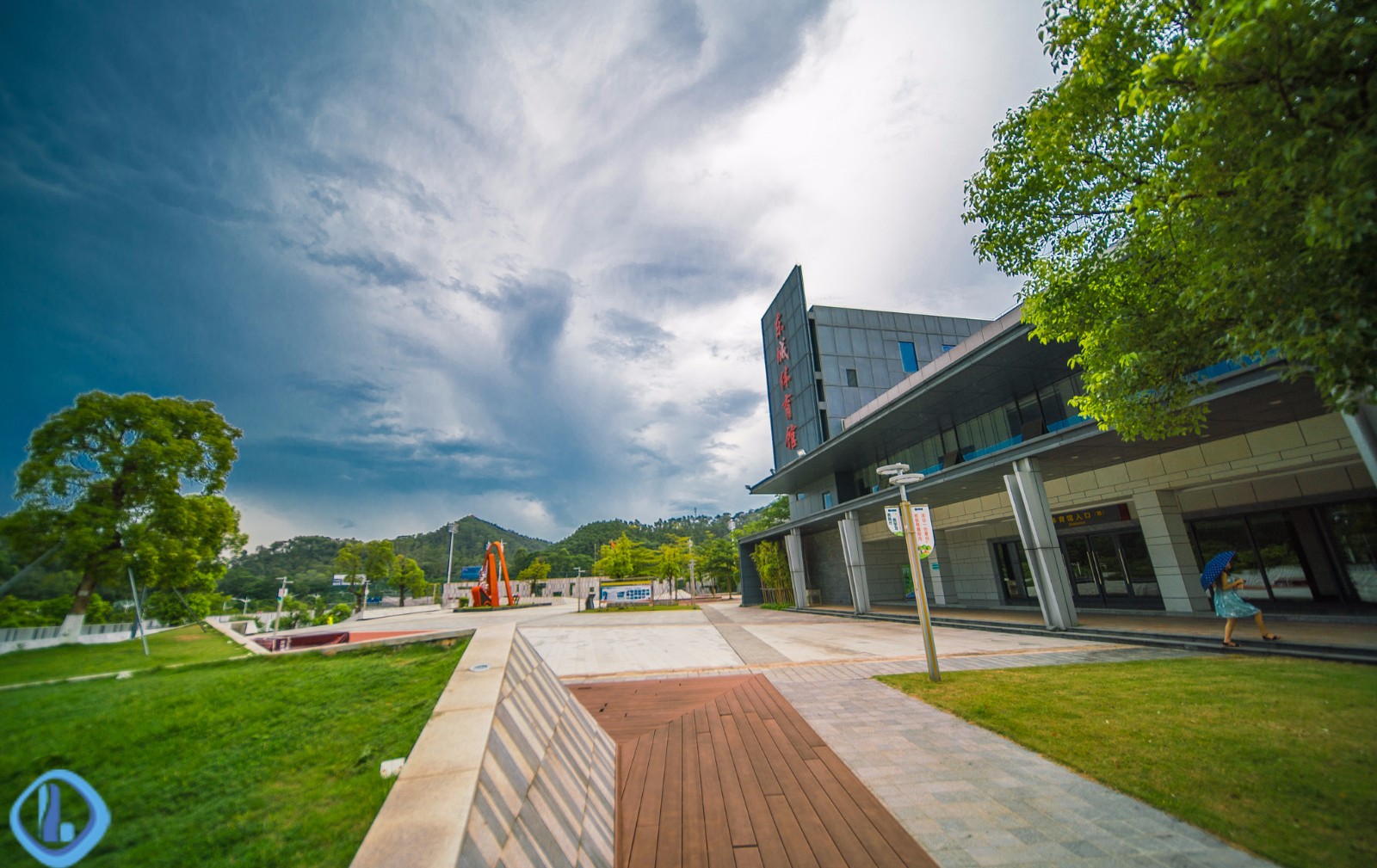 竞技宝JJB下载郭晶晶受聘为景山学校体育校长学生热情迎接女王归来(图1)